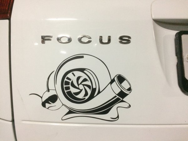 Наклейка турбина на авто