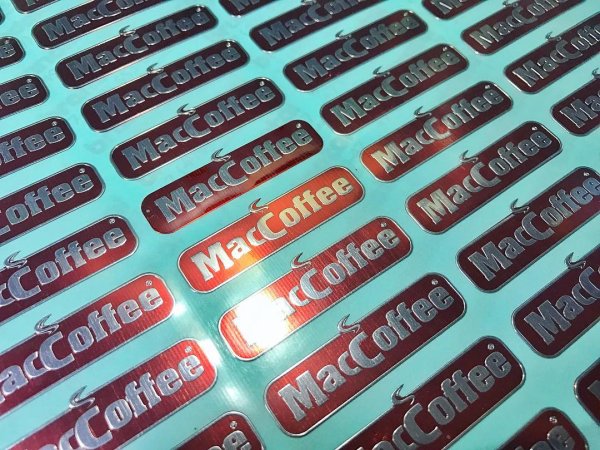 Металлические наклейки на автомобиль