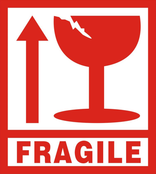 Наклейка на чемодан хрупкое