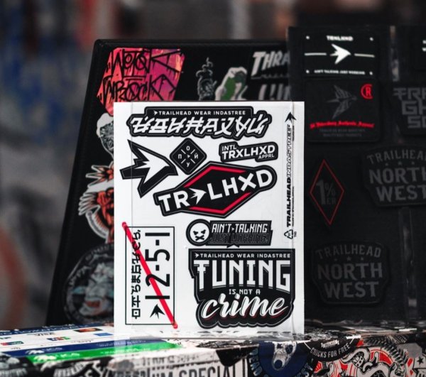 Trailhead наклейки на авто