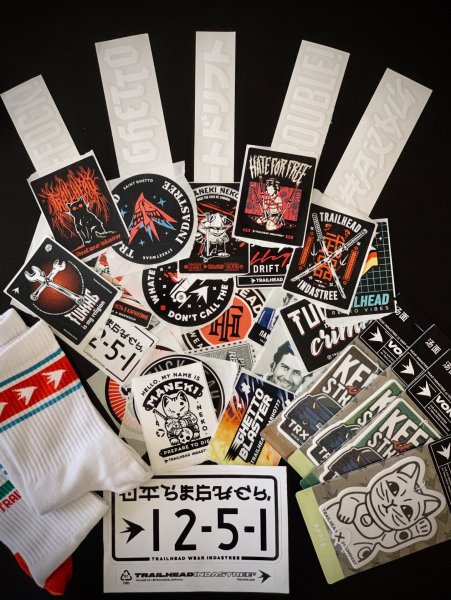 Наклейки Трейлхед