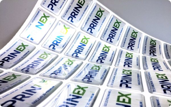 Этикетка с 3д эффектом