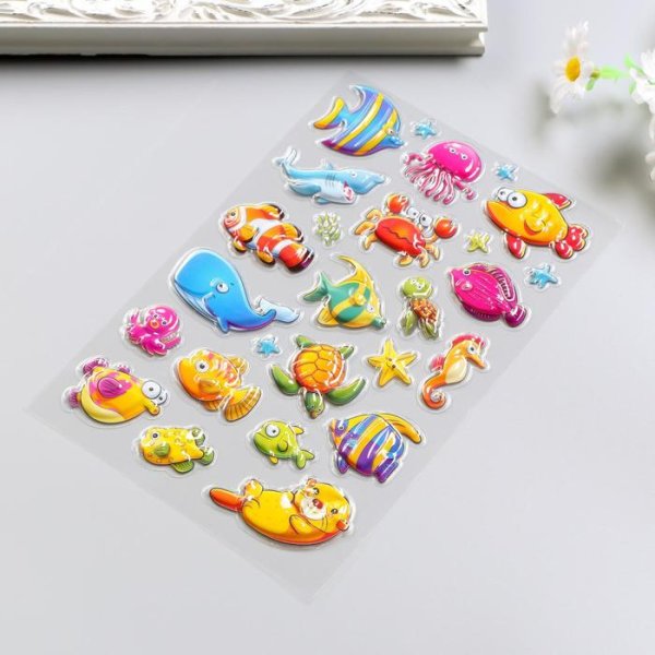 Наклейки из пластика