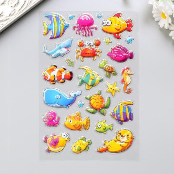 Пластиковые наклейки