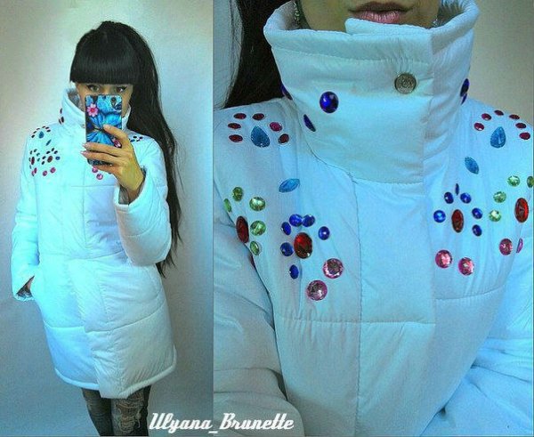 Куртки со стразами женские