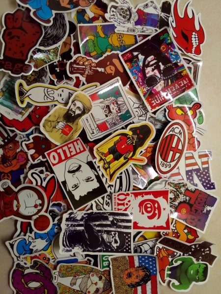 Наклейки с супергероями