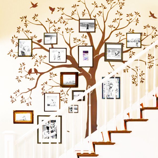Дерево на стену с фоторамками