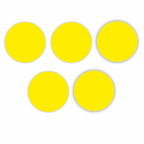 Желтый круг на двери для слабовидящих