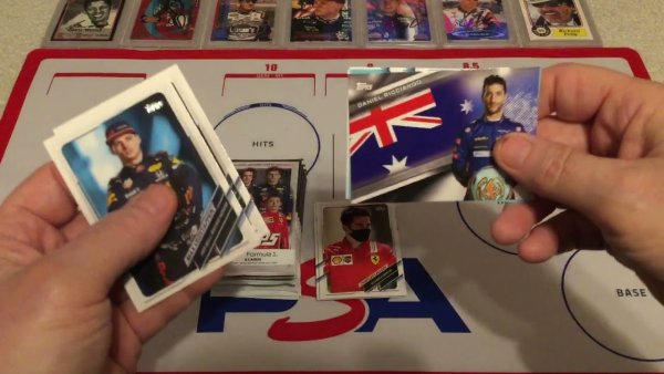Topps Formula 1 наклейки