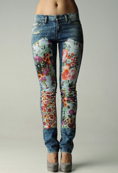 Джинсы с декором