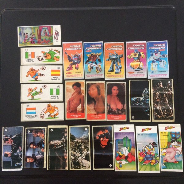 Наклейки из жвачек