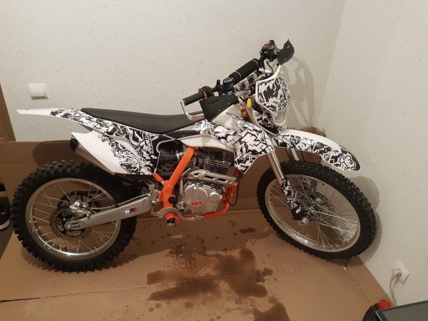 Питбайк BSE z1 150e