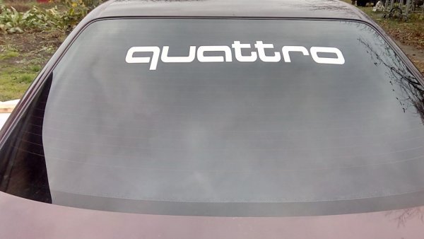 Audi 100 заднее стекло