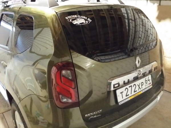 Наклейка Рено Дастер 2015