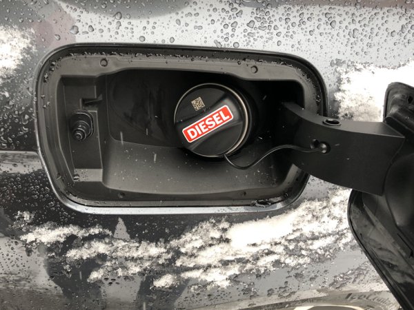 БМВ f30 330 бензин лючок бензобака