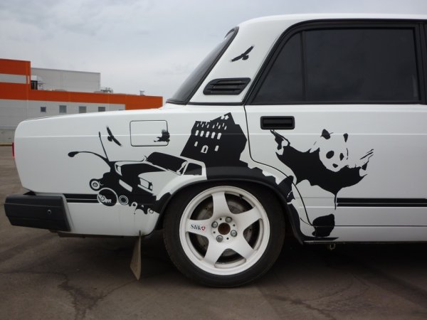 Наклейки на ВАЗ 2107 на кузов