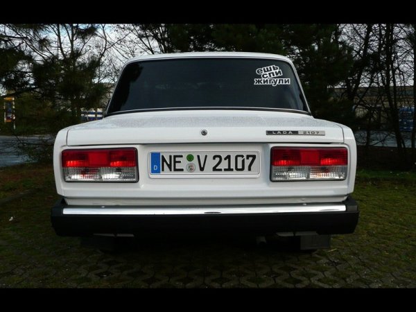 Винил на капот ВАЗ 2107