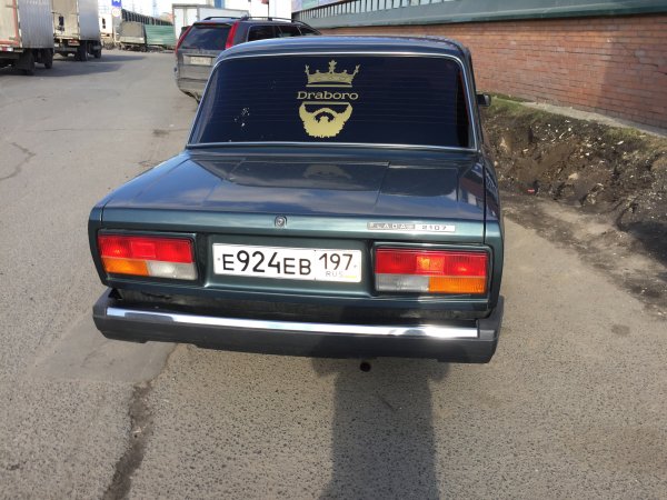 Надписи на лобовом ВАЗ 2107