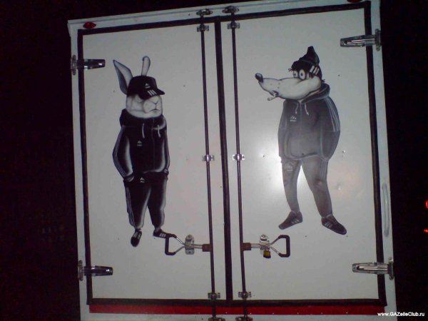 Аэрография на задние ворота газели