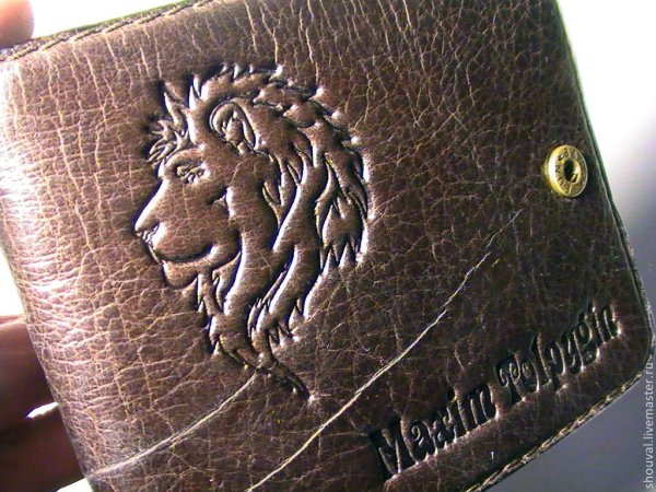 Лев на кожаные изделия