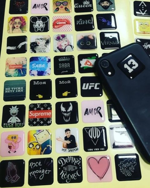 Объемные наклейки на чехол