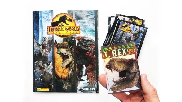 Наклейки Панини мир Юрского периода 2