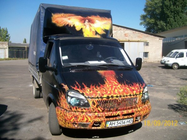 Аэрография на авто белка