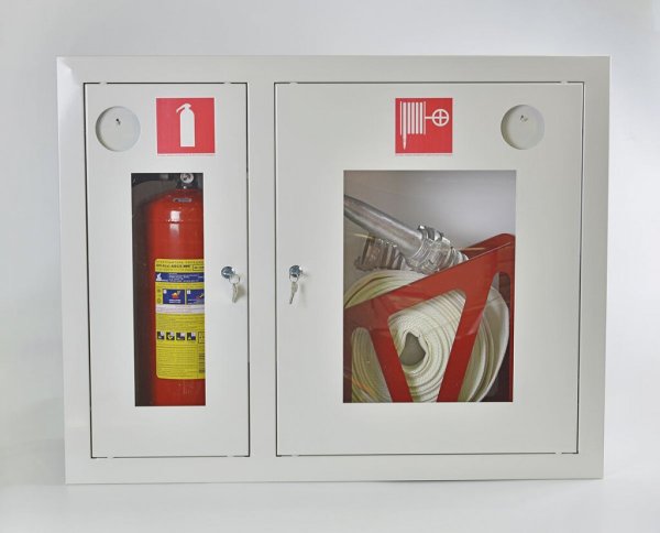 Наклейка пожарный кран