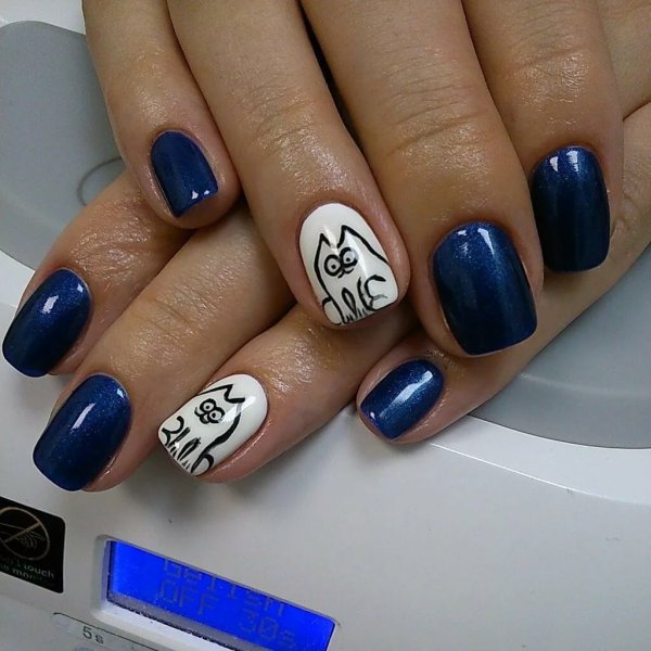 Маникюр с кошками