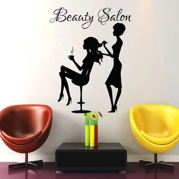 Реклама на окнах салона красоты