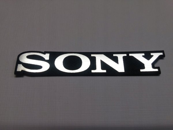 Металлический шильдик Sony