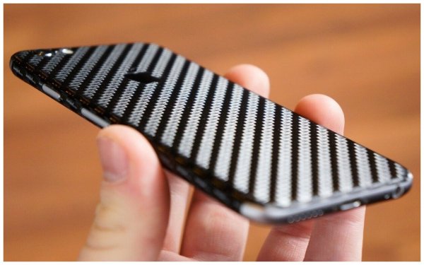 Карбоновая плёнка iphone 7
