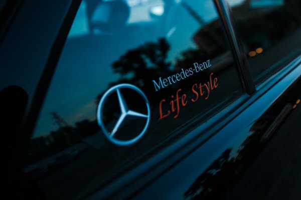Mercedes Benz наклейка