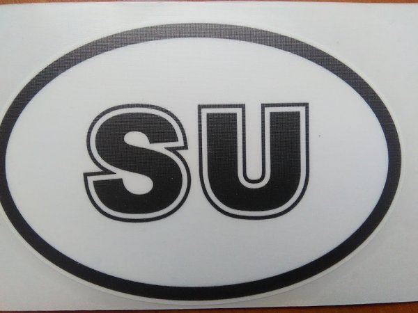 Наклейка su на заднее стекло
