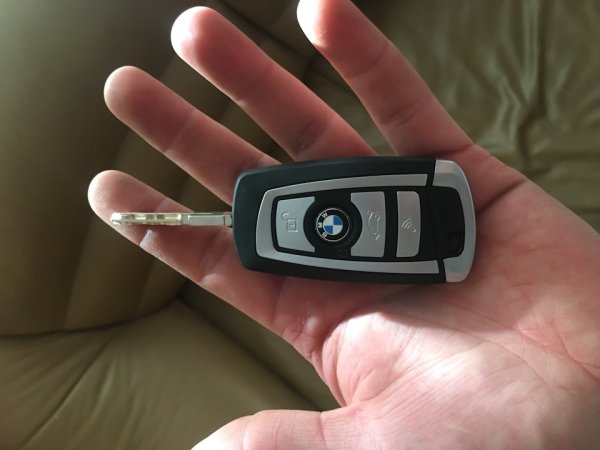 Алдис БМВ логотип