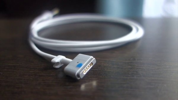 Разъём питания MAGSAFE 2