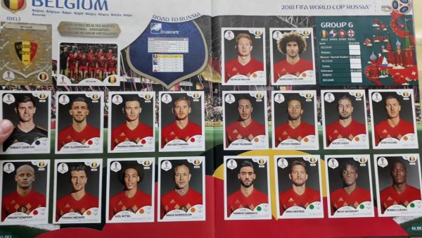 Наклейки Панини ФИФА 2021