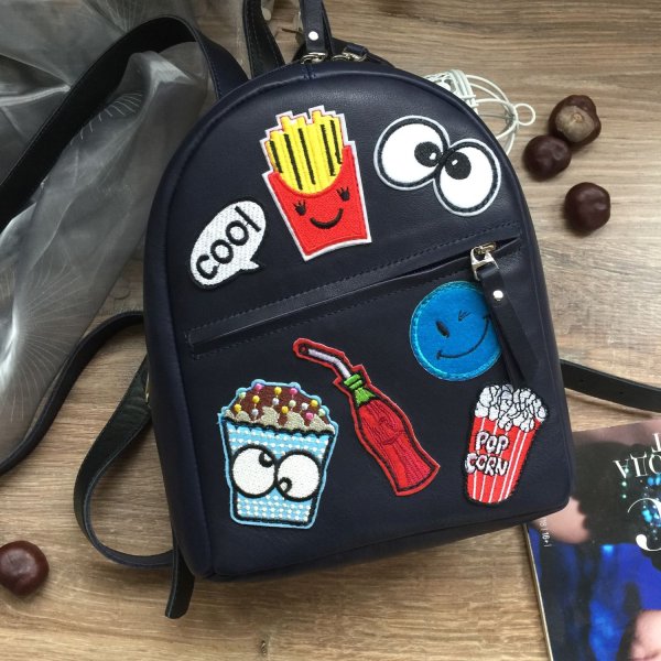 Украшения для рюкзака