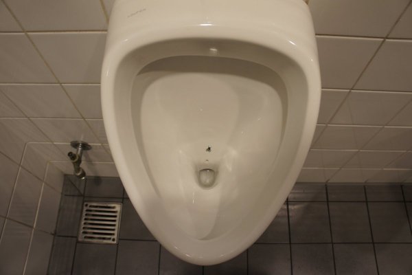 Веселые надписи в туалет