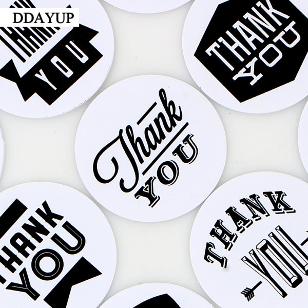 Круглые наклейки с логотипом