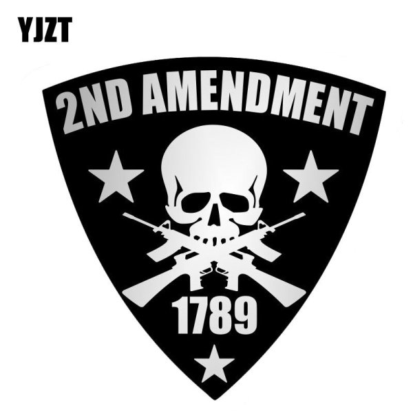 Самоклеящаяся этикетка 30х30мм заземление IEK