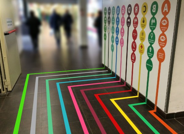 Наклейки на асфальт