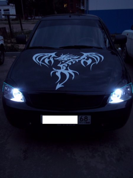 Наклейки на капот на приору