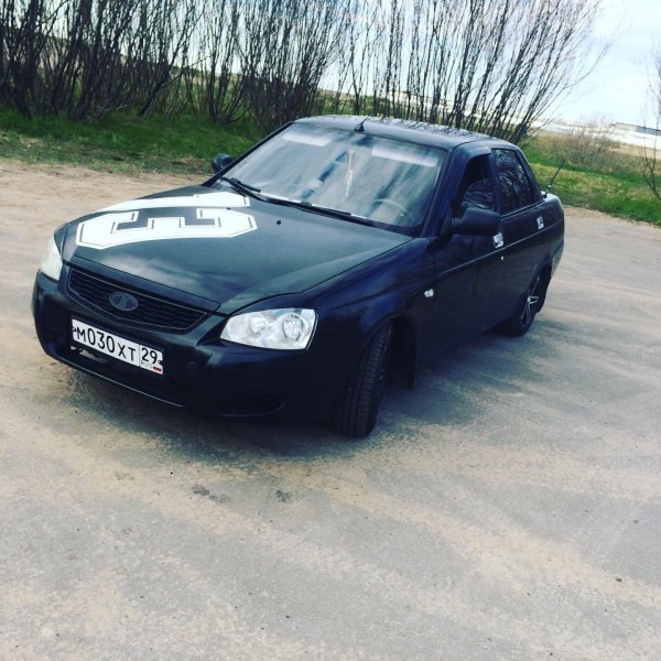 Наклейка на капот Приоры