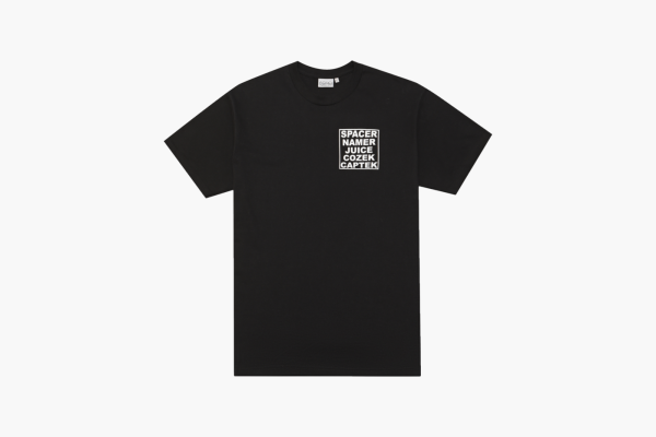 Наклейки на улице