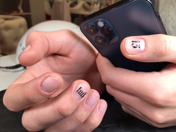 Мужской маникюр с цифрой 13