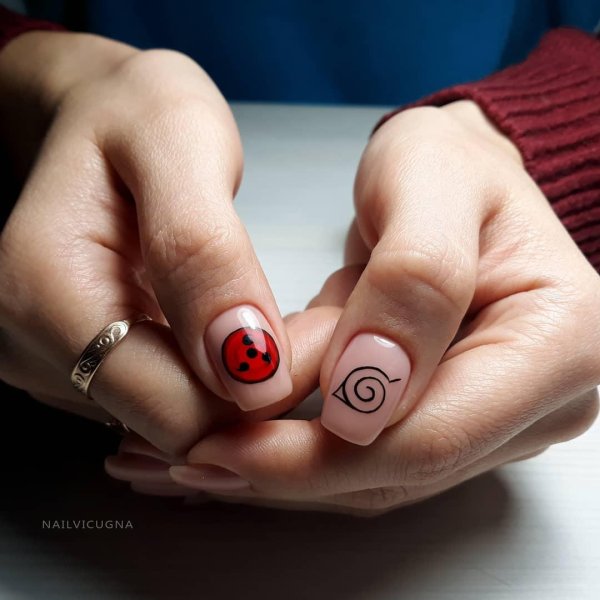 Маникюр с аниме Наруто Акацуки