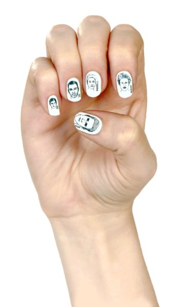 Маник мужской наклейкой