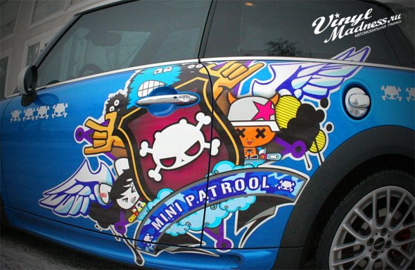 Наклейки на машину винил