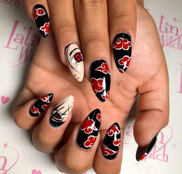 Ногти Токийский гуль